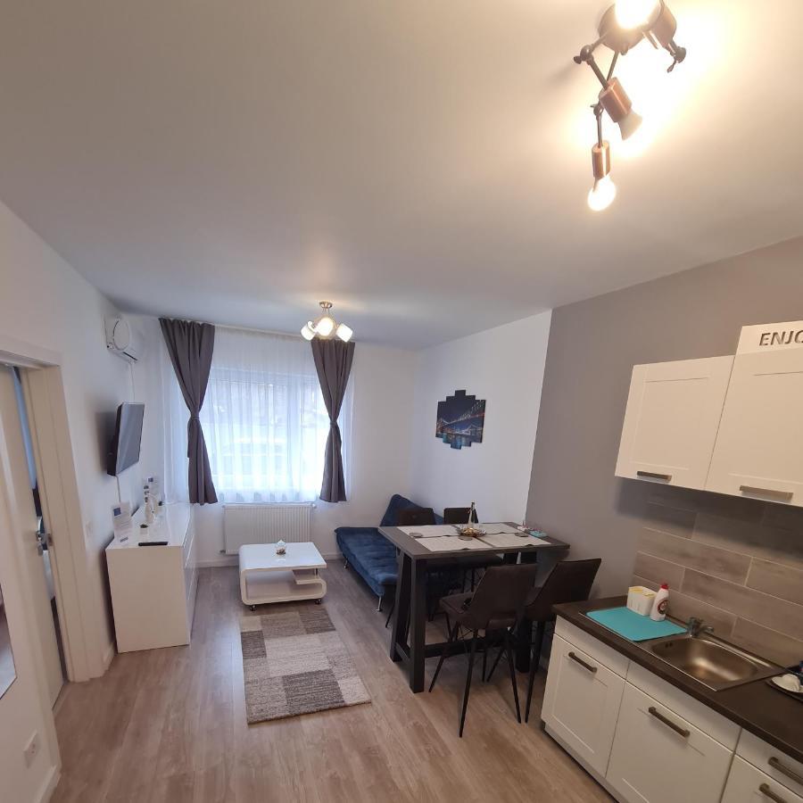 Phoenix Luxury Apartment Gran Varadino Esterno foto